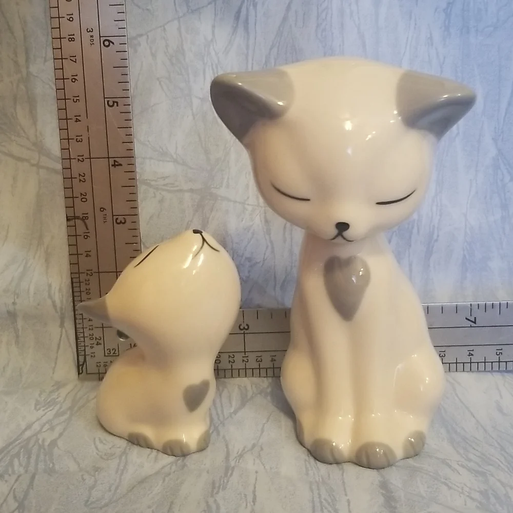 Siamese Momma Cat and Kitten Figurines - Picture 7 of 7